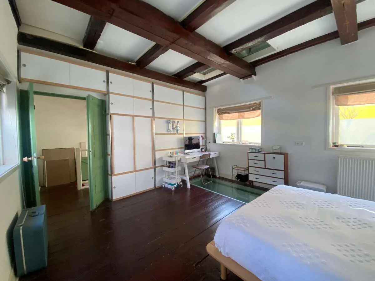 geblurde versie van de foto als achtergrond