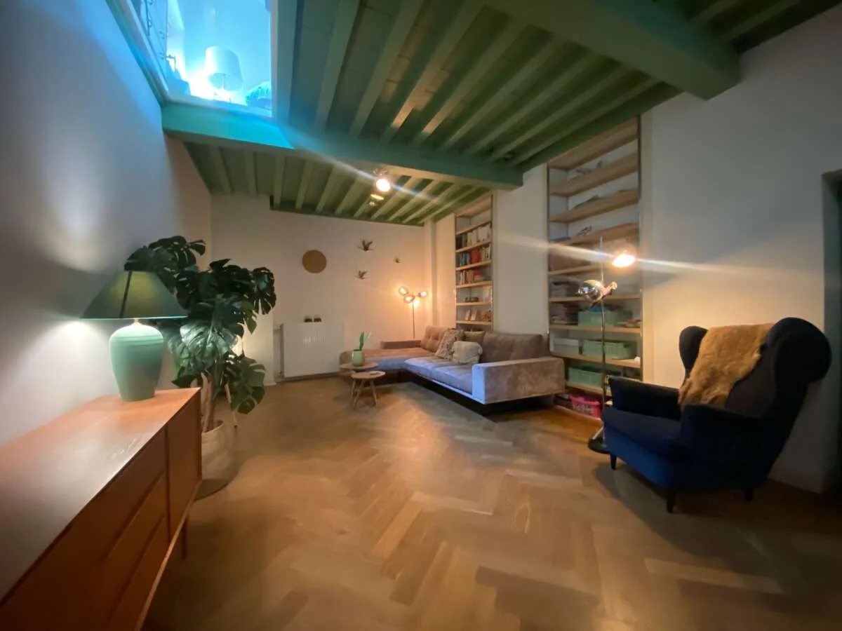 geblurde versie van de foto als achtergrond