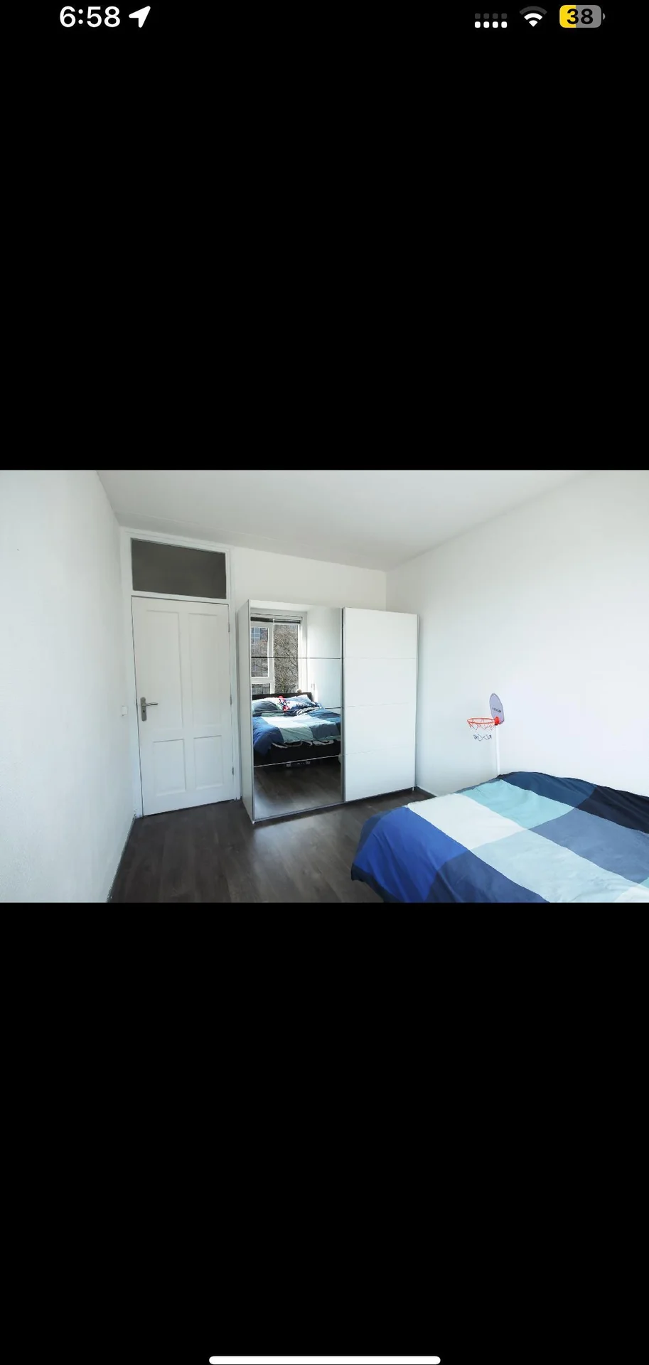 geblurde versie van de foto als achtergrond