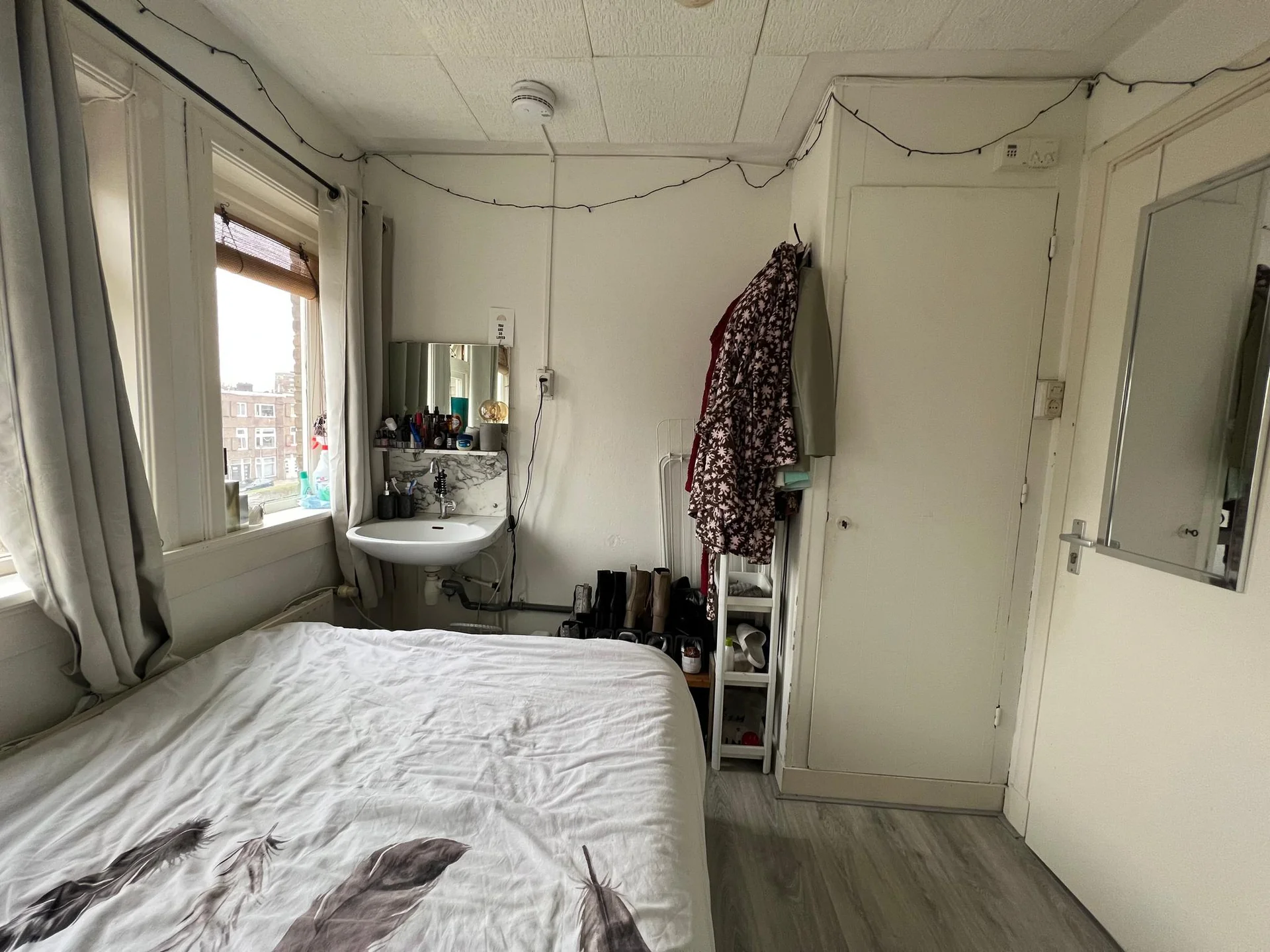 geblurde versie van de foto als achtergrond