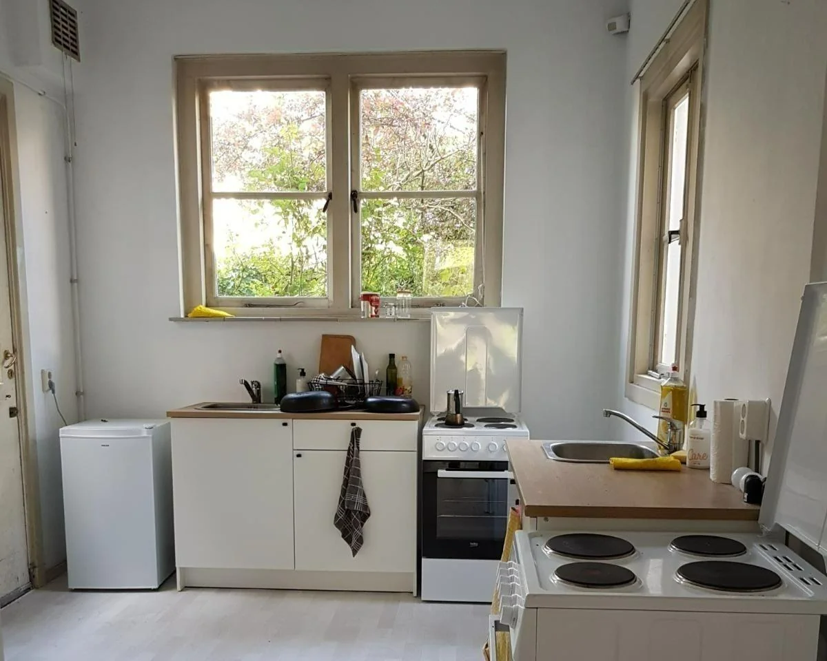 geblurde versie van de foto als achtergrond