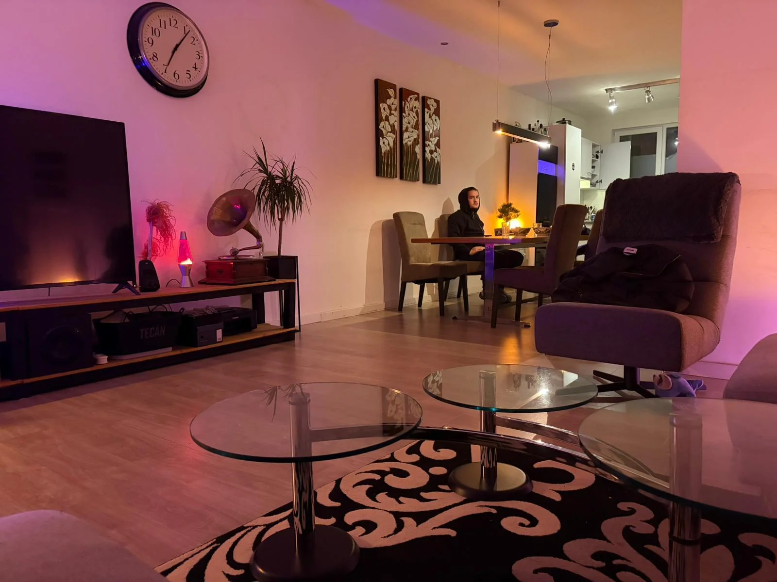 geblurde versie van de foto als achtergrond