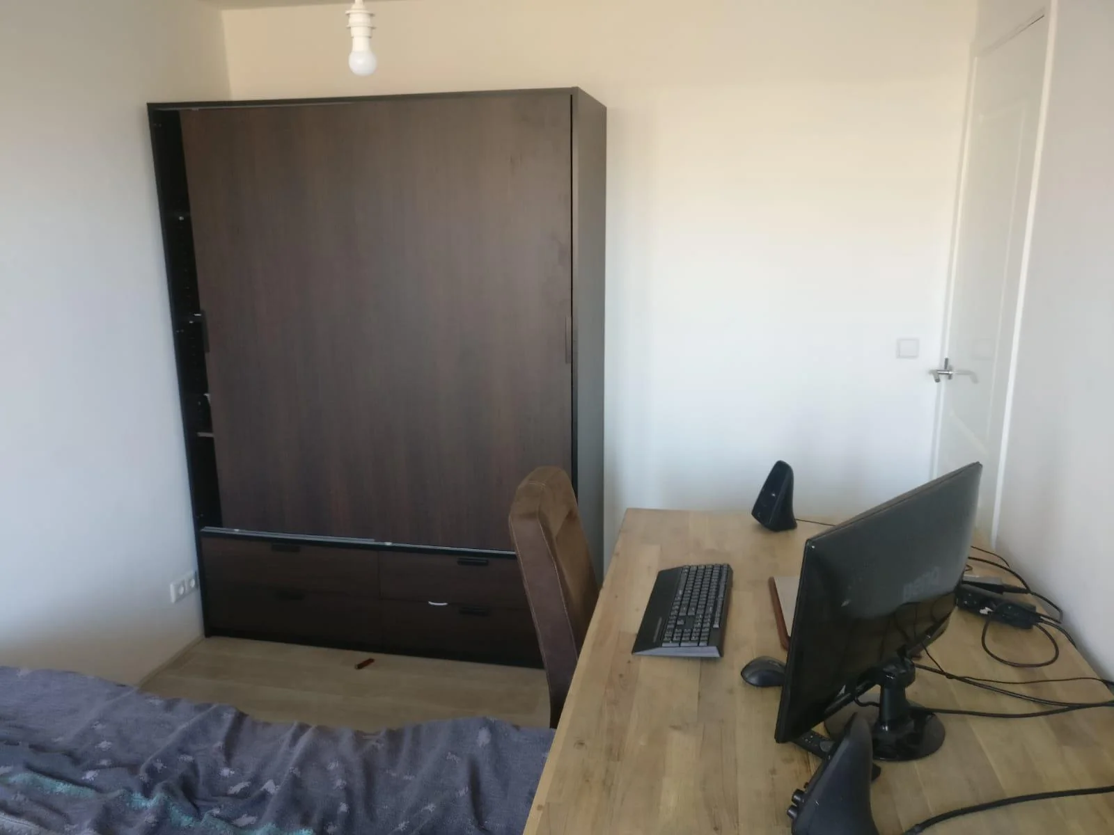 geblurde versie van de foto als achtergrond