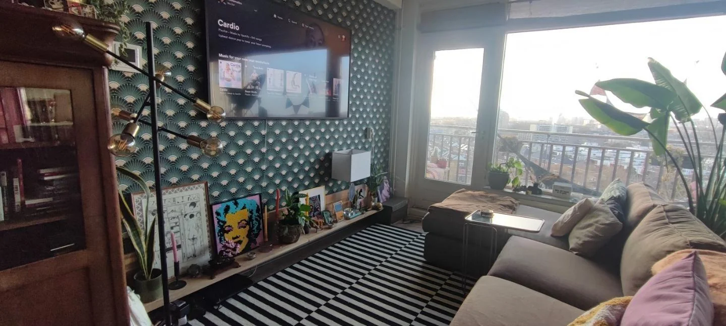 geblurde versie van de foto als achtergrond