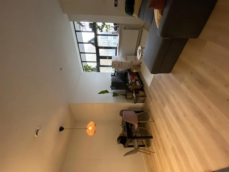 geblurde versie van de foto als achtergrond