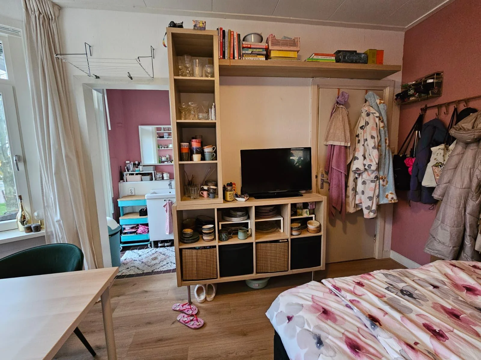 geblurde versie van de foto als achtergrond