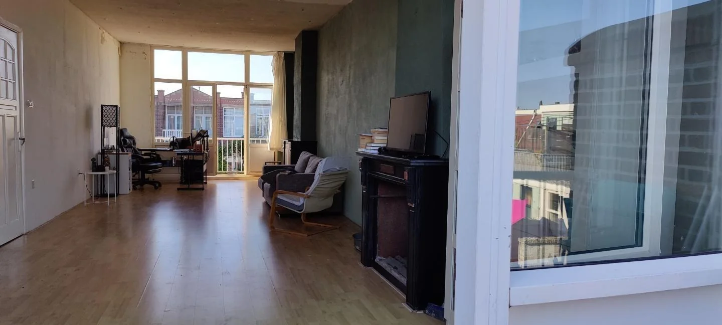 geblurde versie van de foto als achtergrond