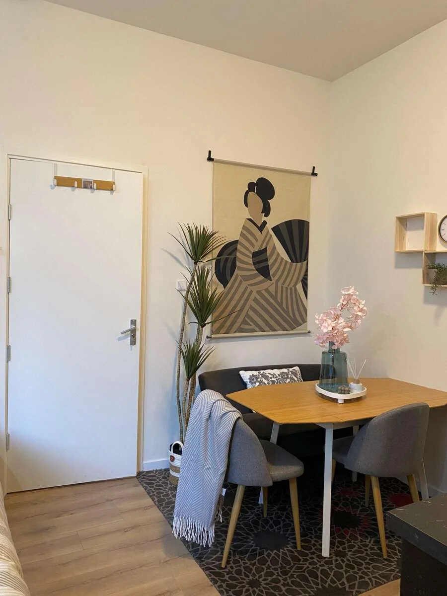 geblurde versie van de foto als achtergrond