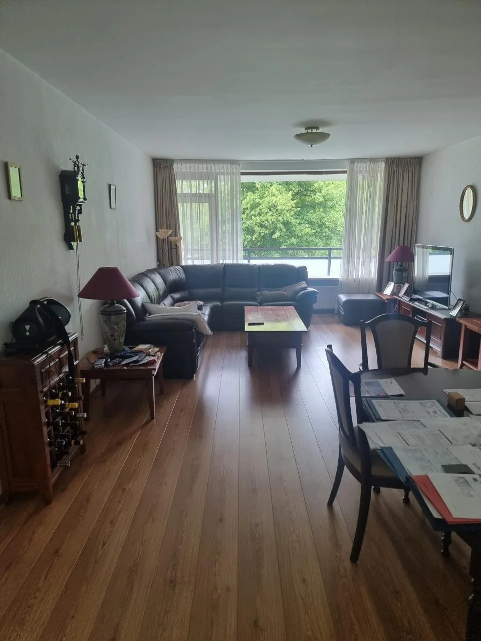 geblurde versie van de foto als achtergrond