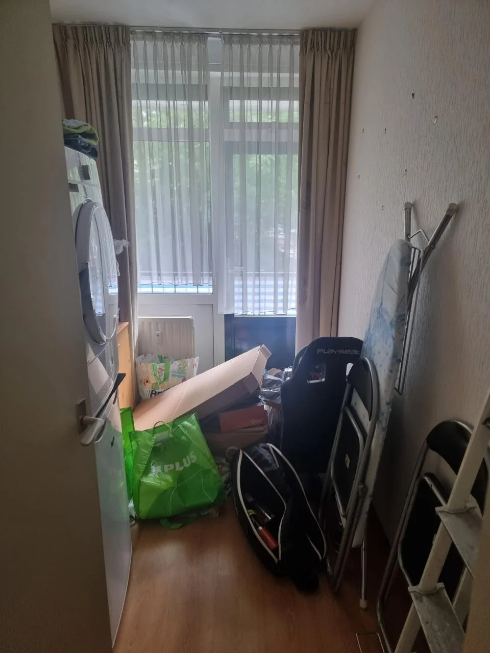 geblurde versie van de foto als achtergrond