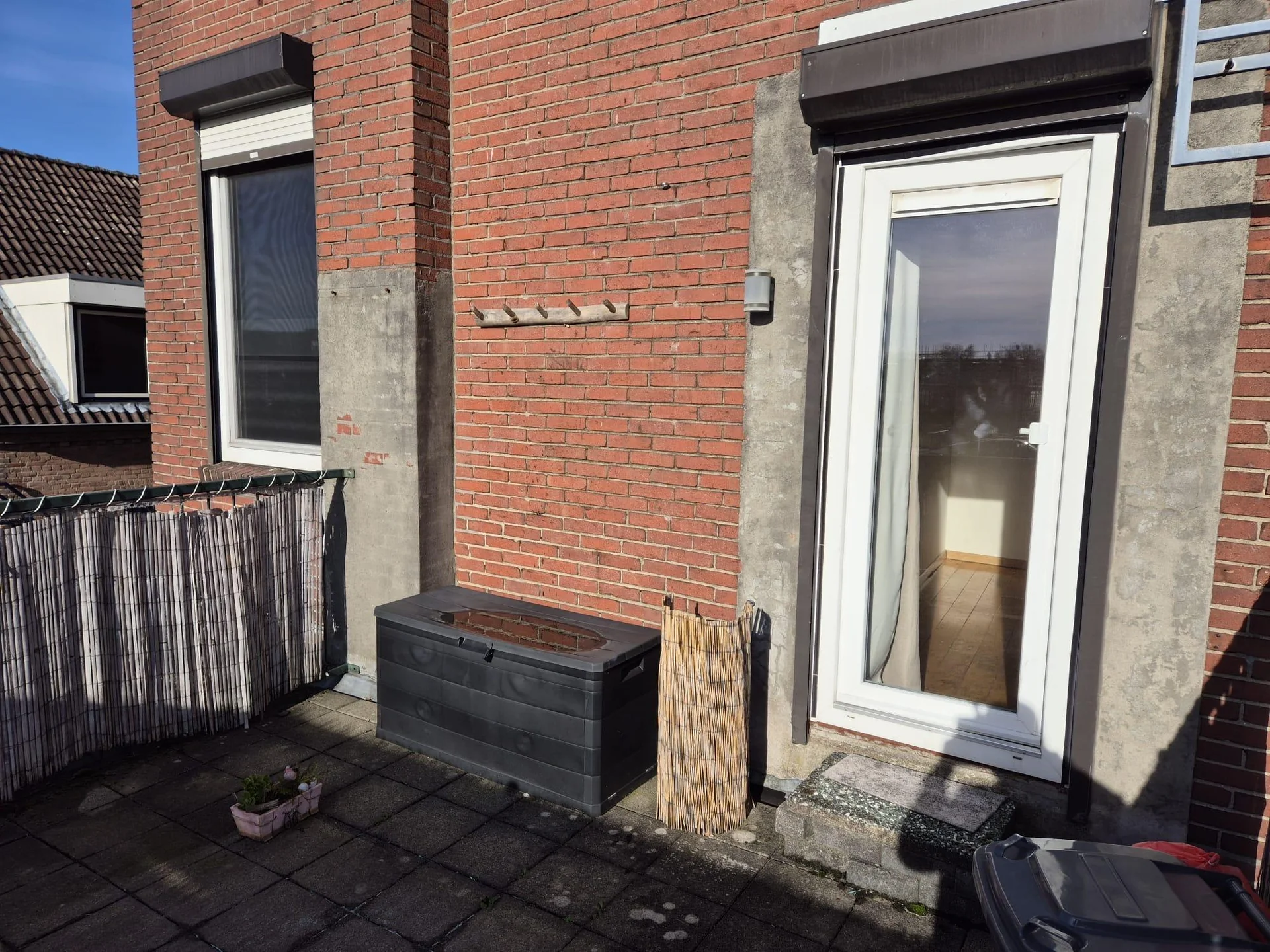 geblurde versie van de foto als achtergrond