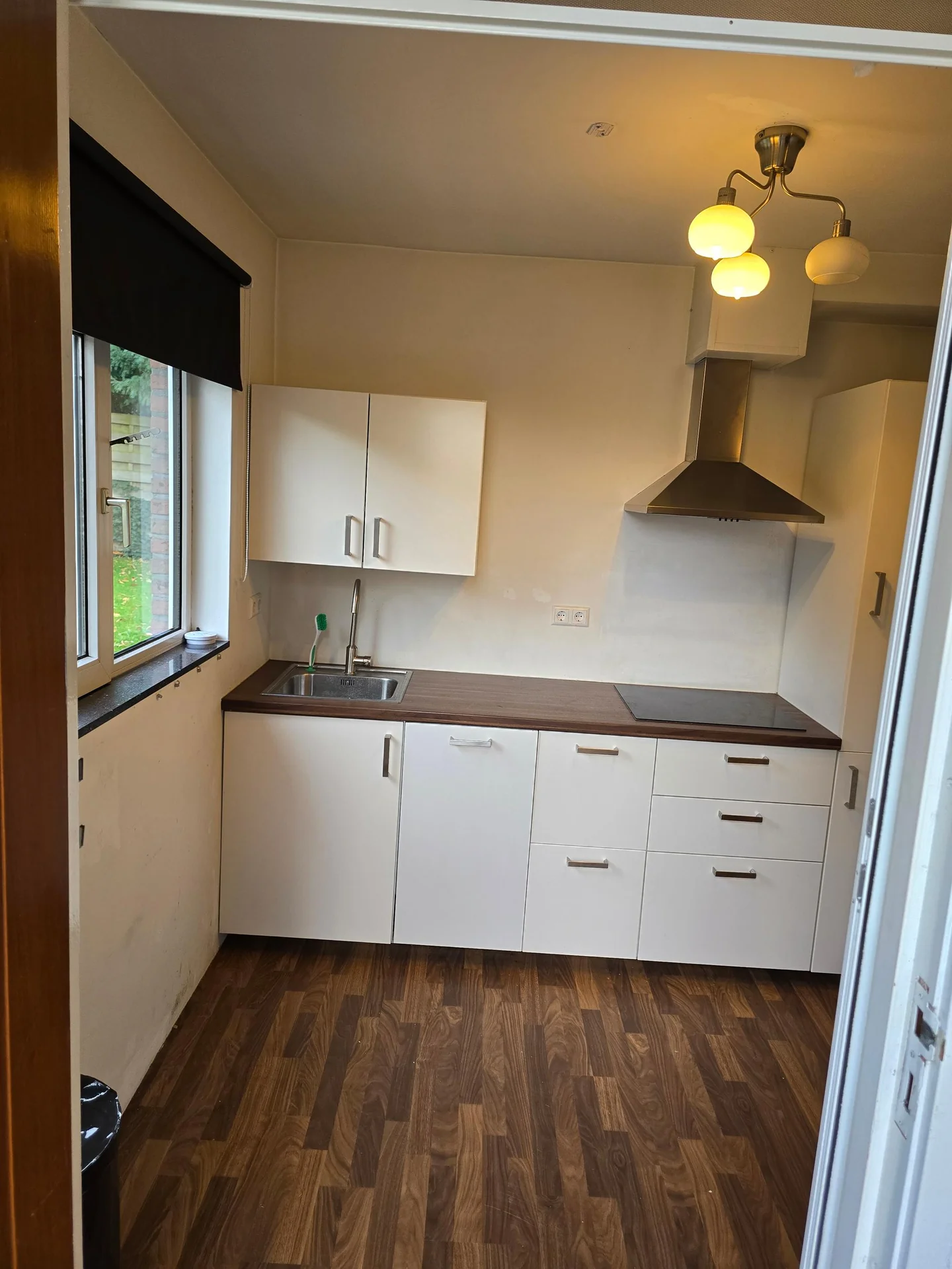 geblurde versie van de foto als achtergrond