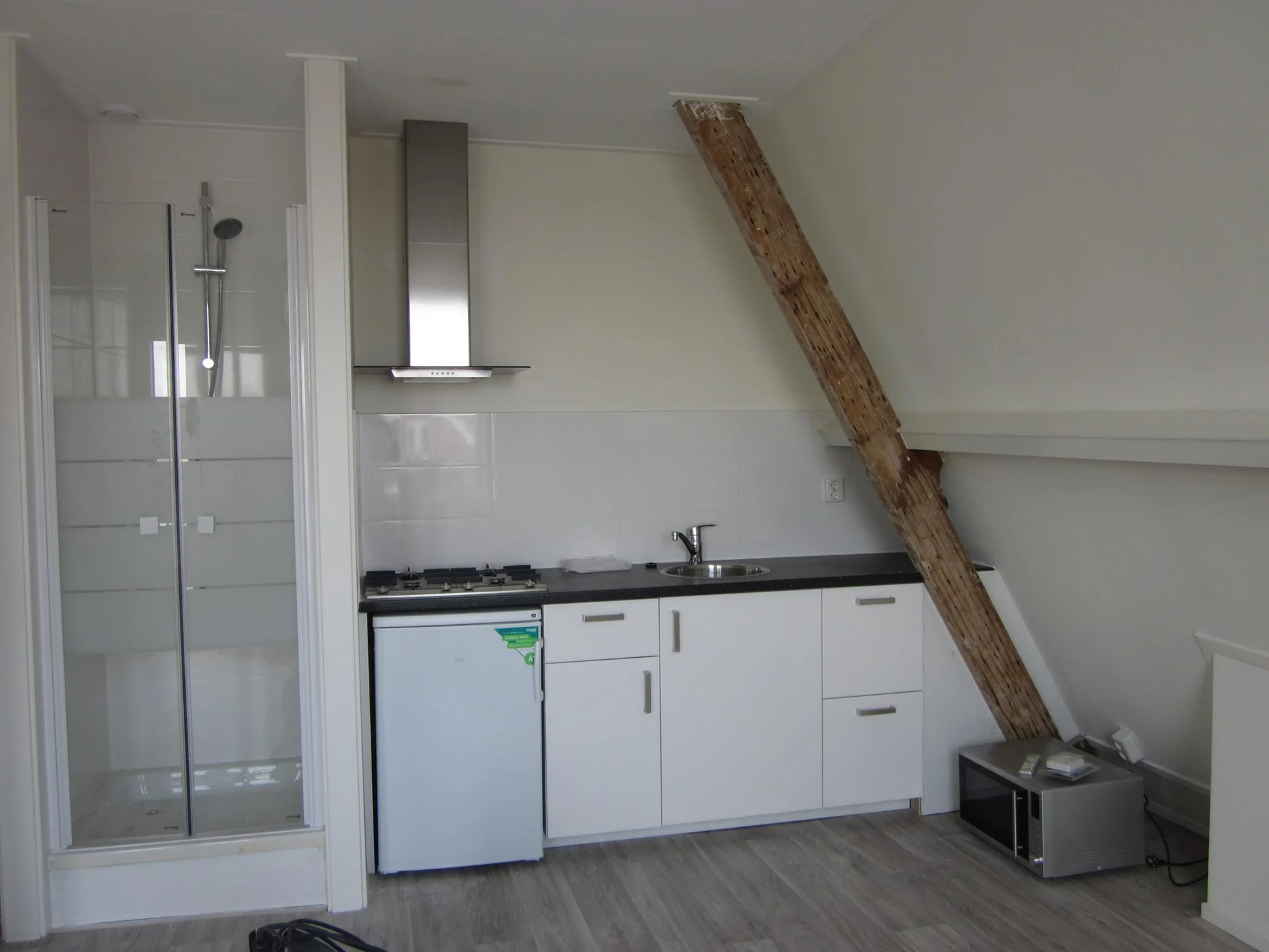 geblurde versie van de foto als achtergrond