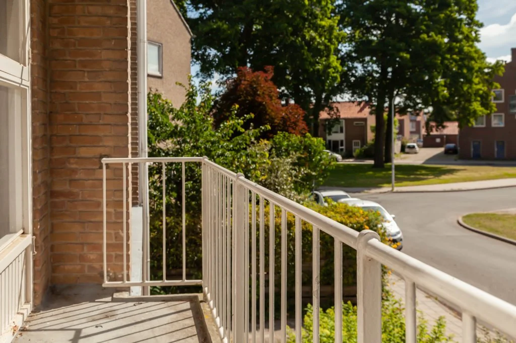 geblurde versie van de foto als achtergrond