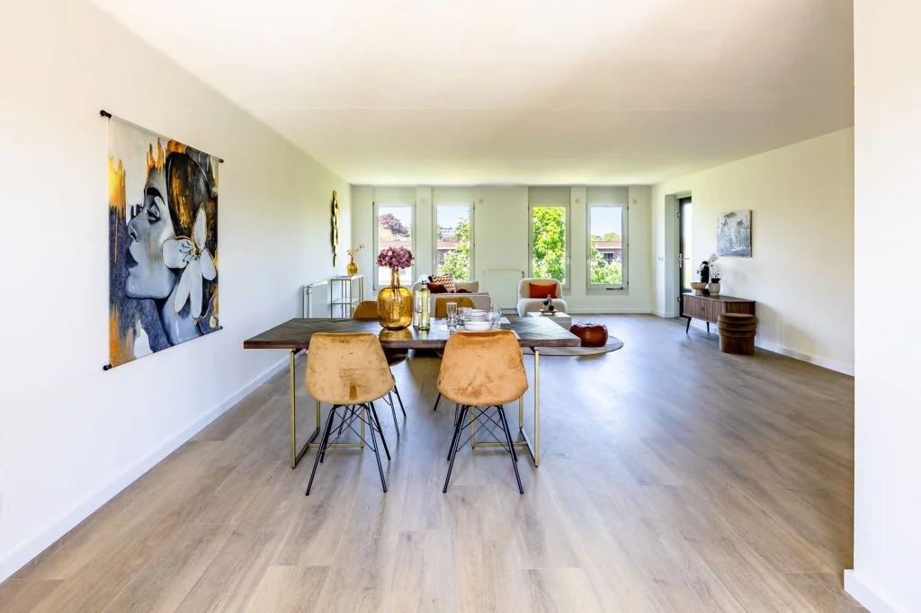 geblurde versie van de foto als achtergrond