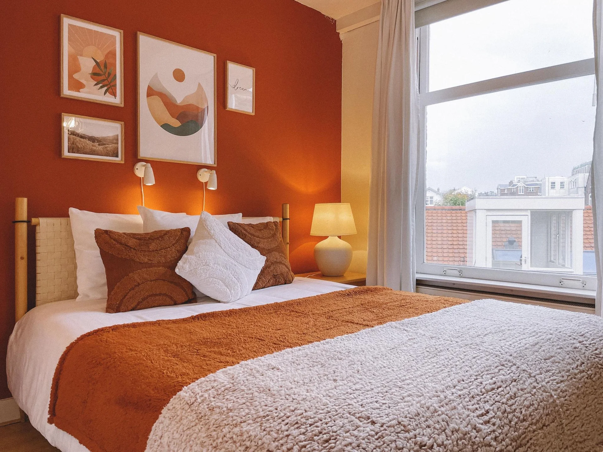 geblurde versie van de foto als achtergrond