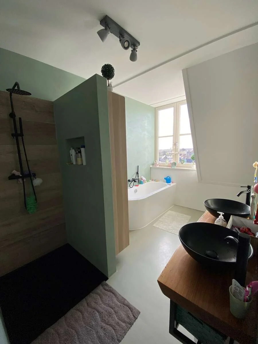 geblurde versie van de foto als achtergrond