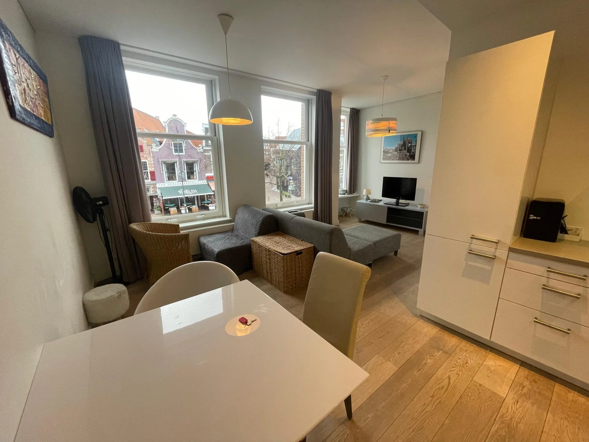 geblurde versie van de foto als achtergrond