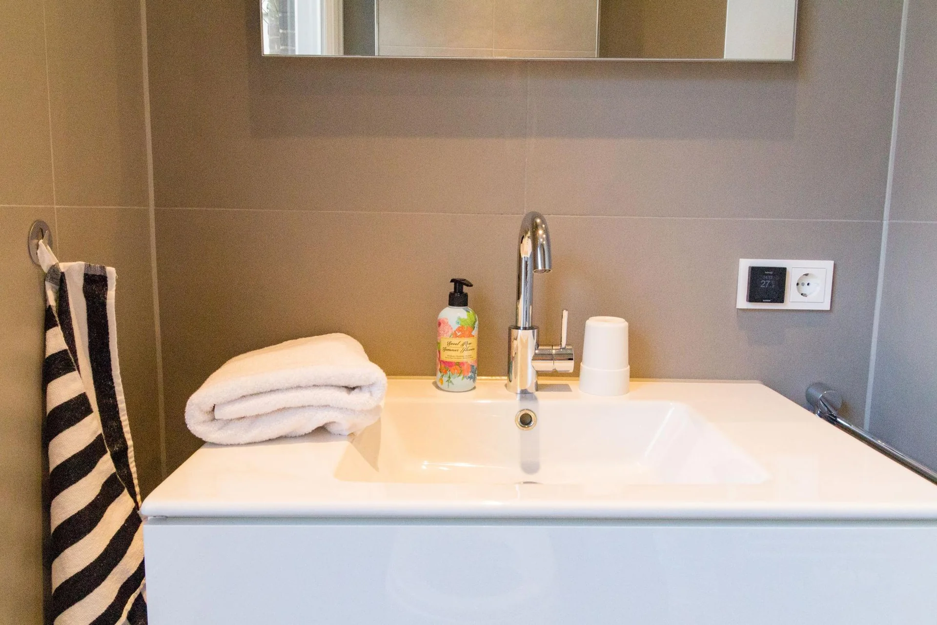 geblurde versie van de foto als achtergrond