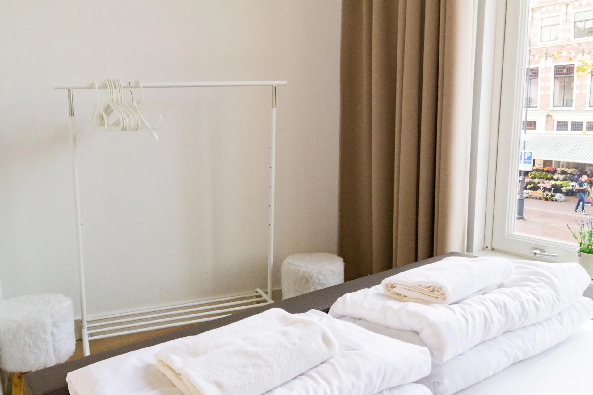 geblurde versie van de foto als achtergrond