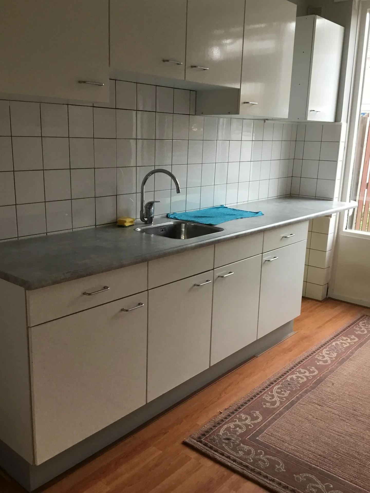 geblurde versie van de foto als achtergrond