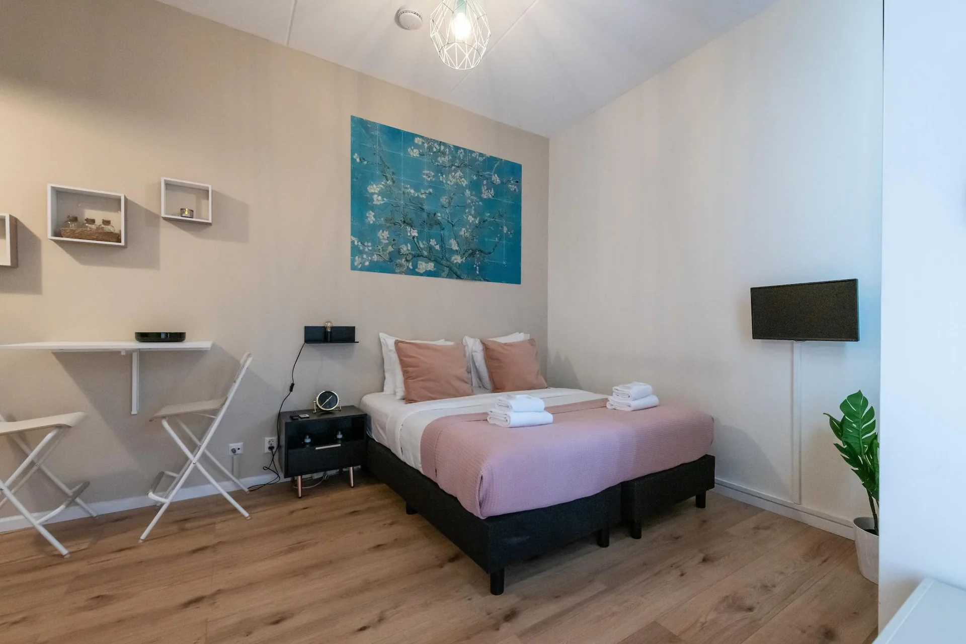 geblurde versie van de foto als achtergrond