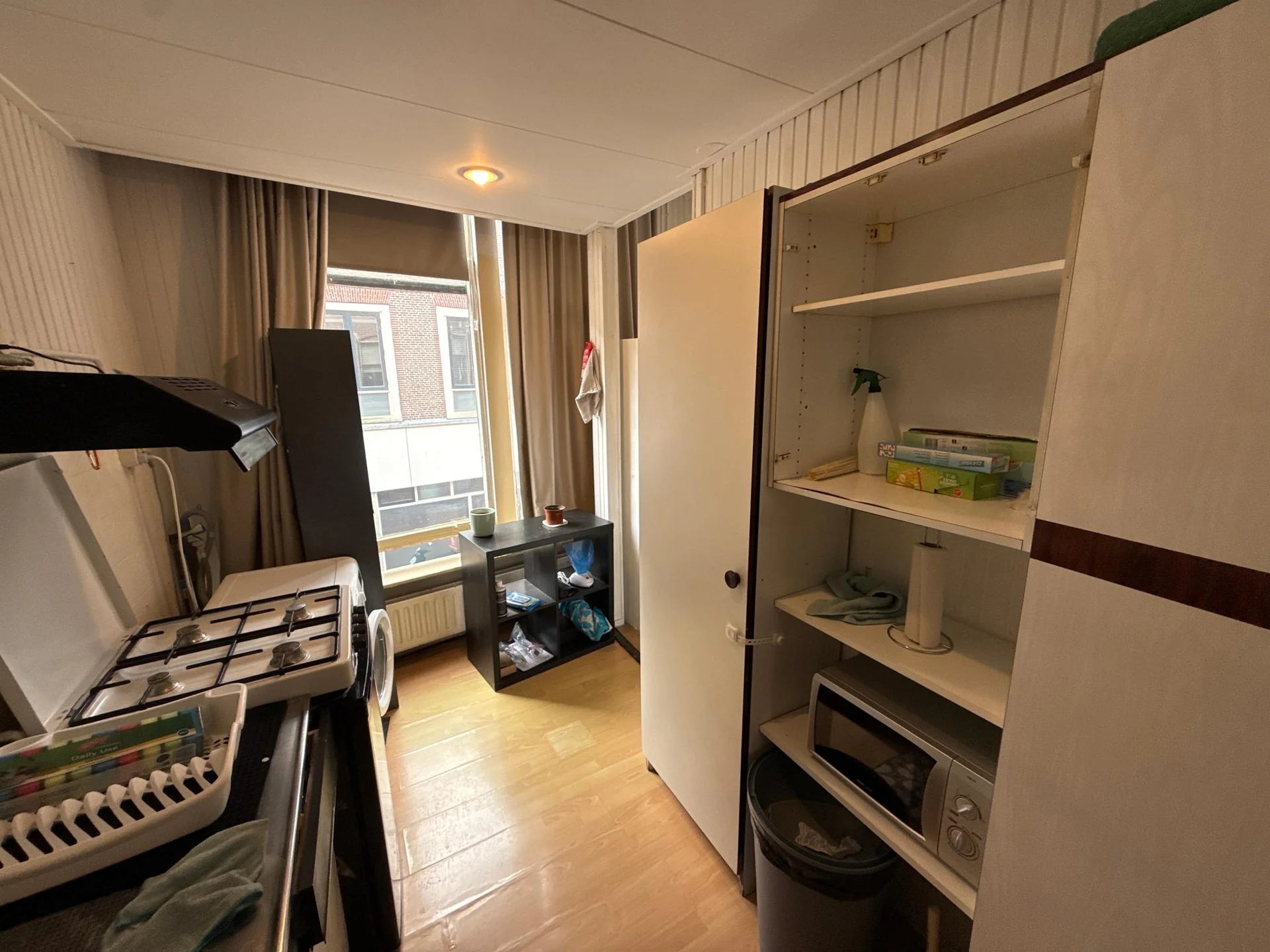 geblurde versie van de foto als achtergrond