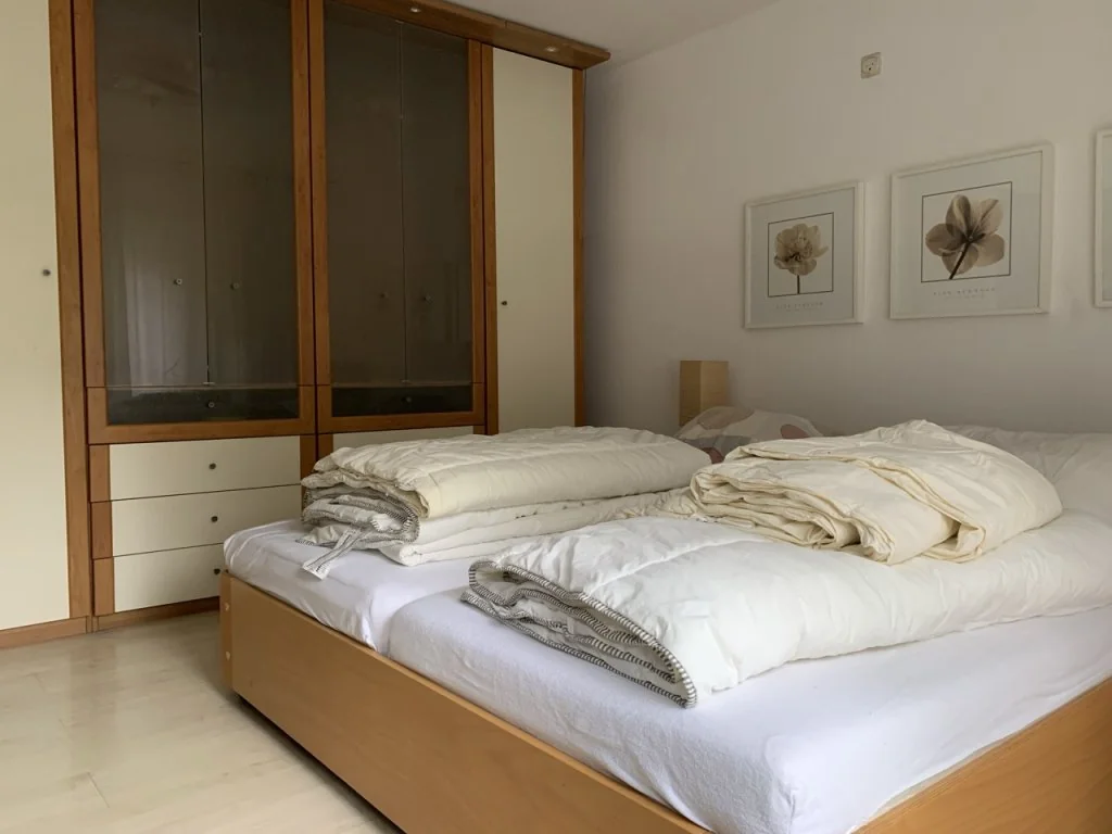 geblurde versie van de foto als achtergrond