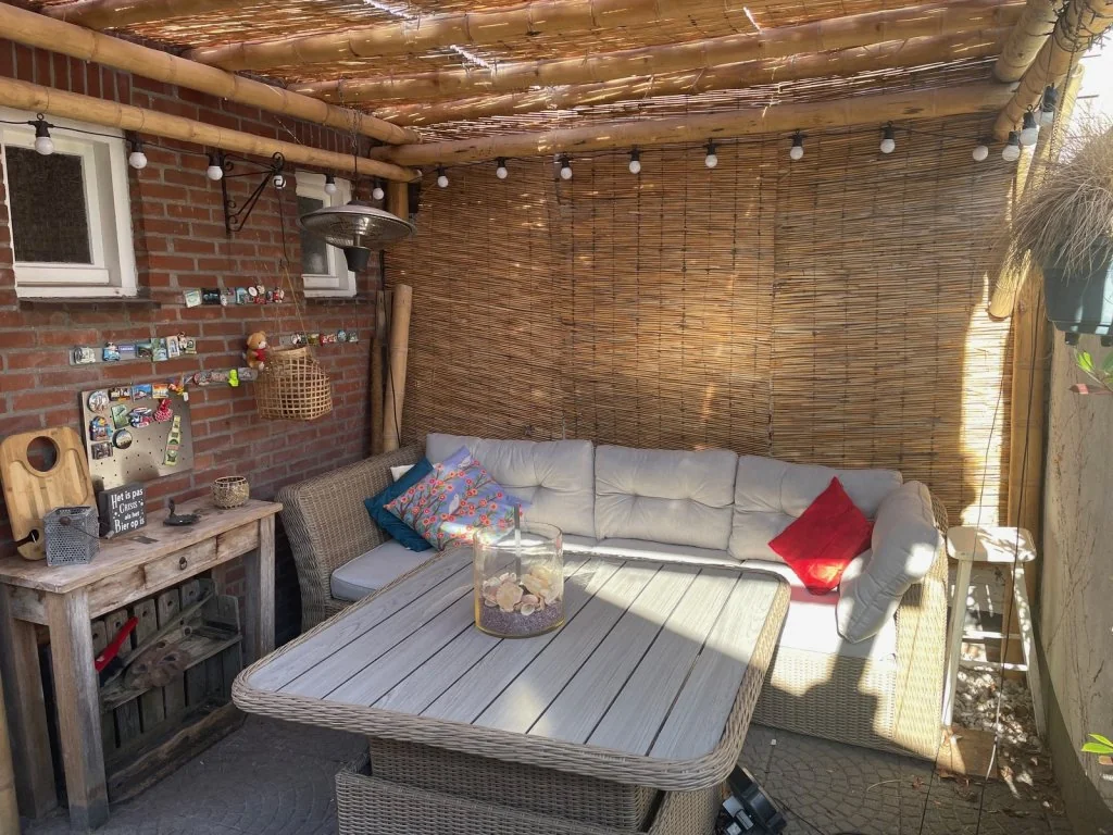 geblurde versie van de foto als achtergrond