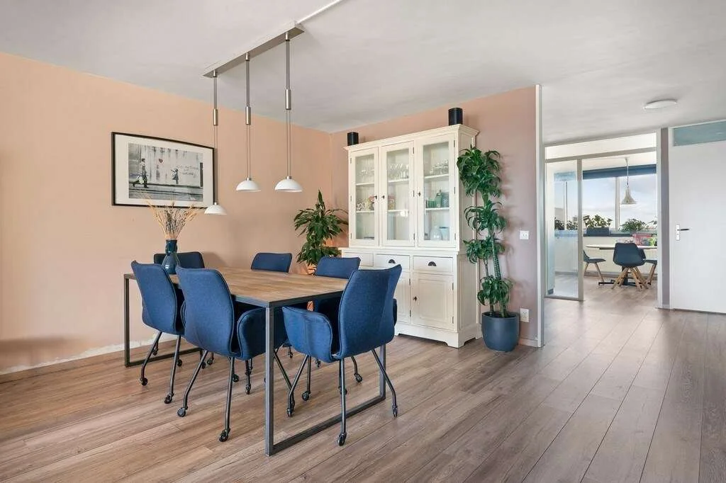 geblurde versie van de foto als achtergrond