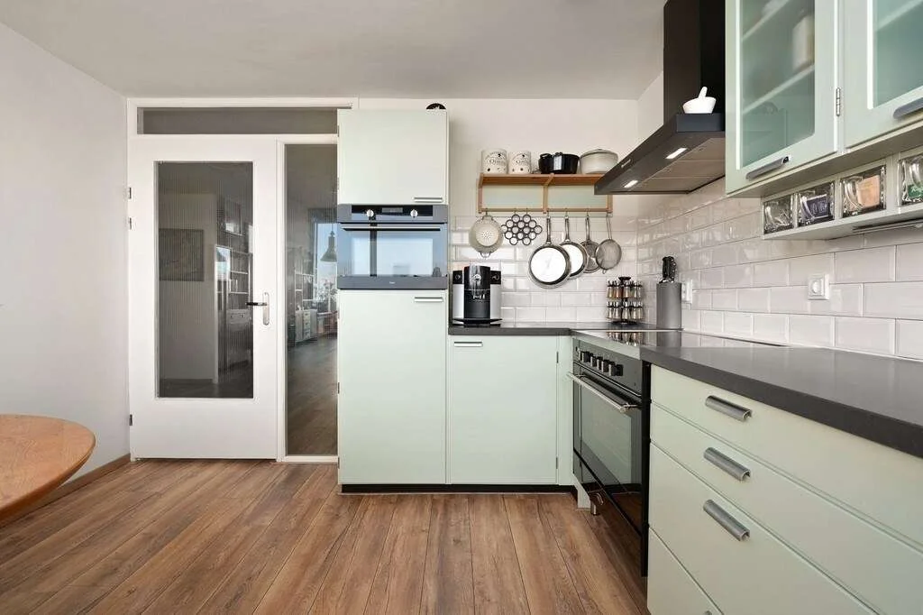 geblurde versie van de foto als achtergrond