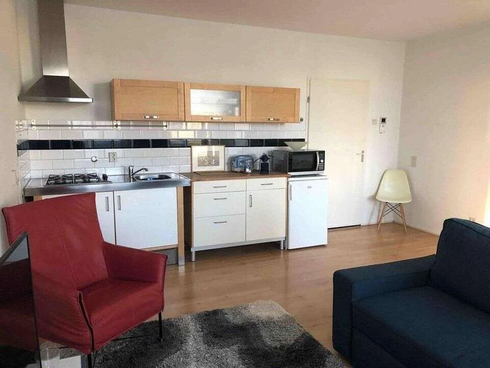 geblurde versie van de foto als achtergrond