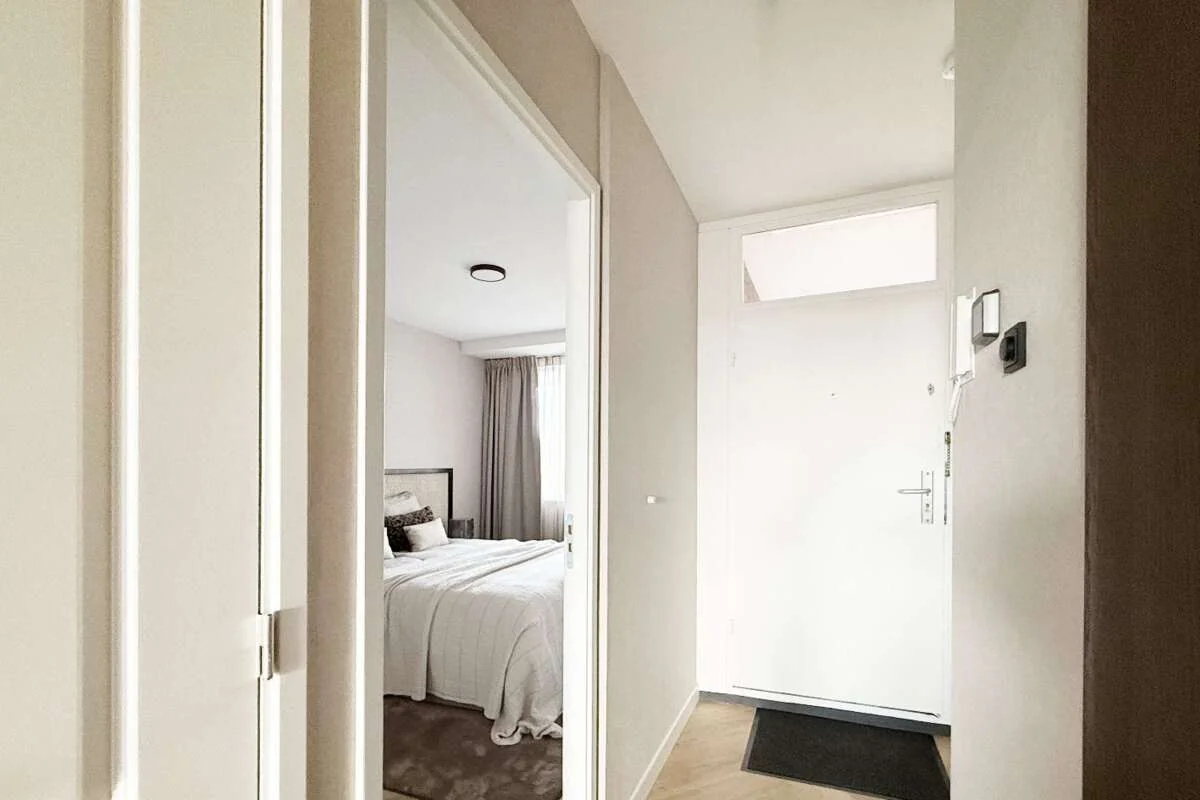 geblurde versie van de foto als achtergrond