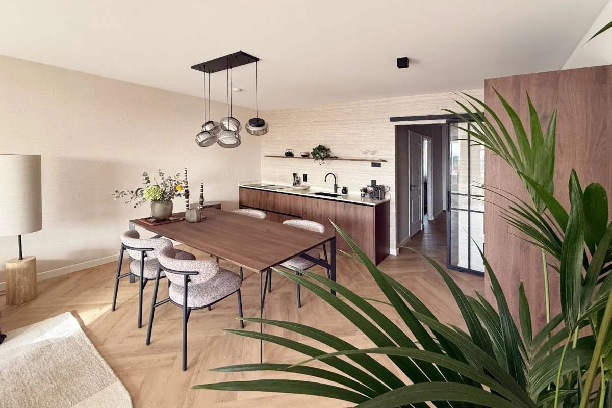 geblurde versie van de foto als achtergrond