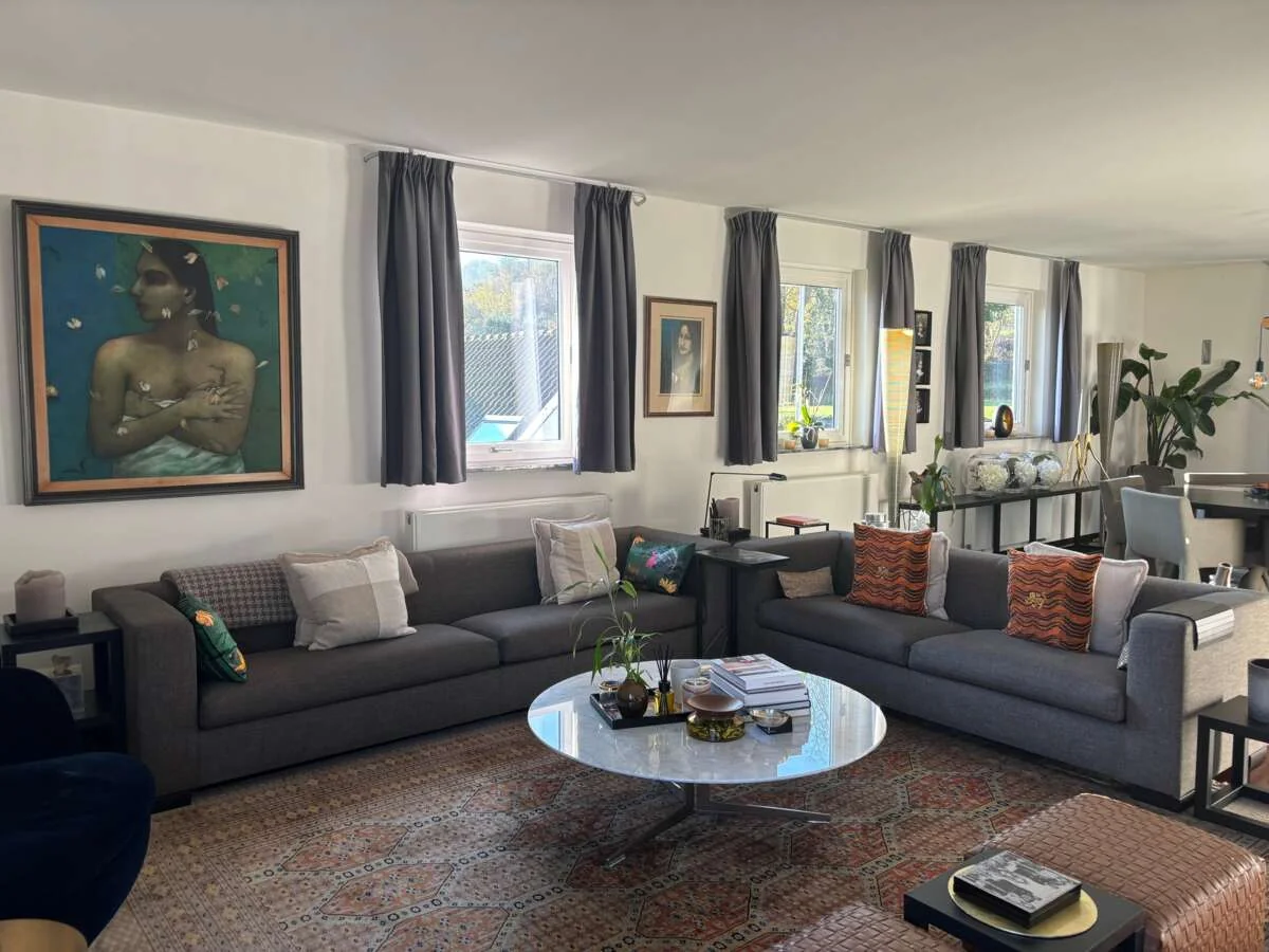 geblurde versie van de foto als achtergrond