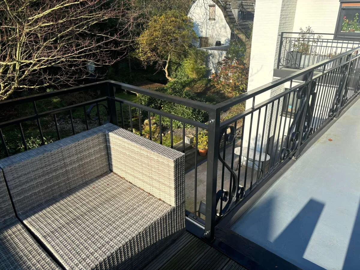 geblurde versie van de foto als achtergrond