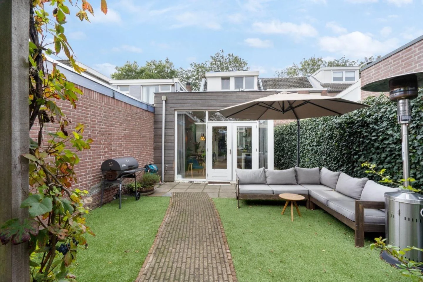 geblurde versie van de foto als achtergrond