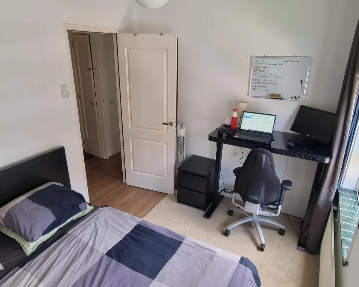 geblurde versie van de foto als achtergrond