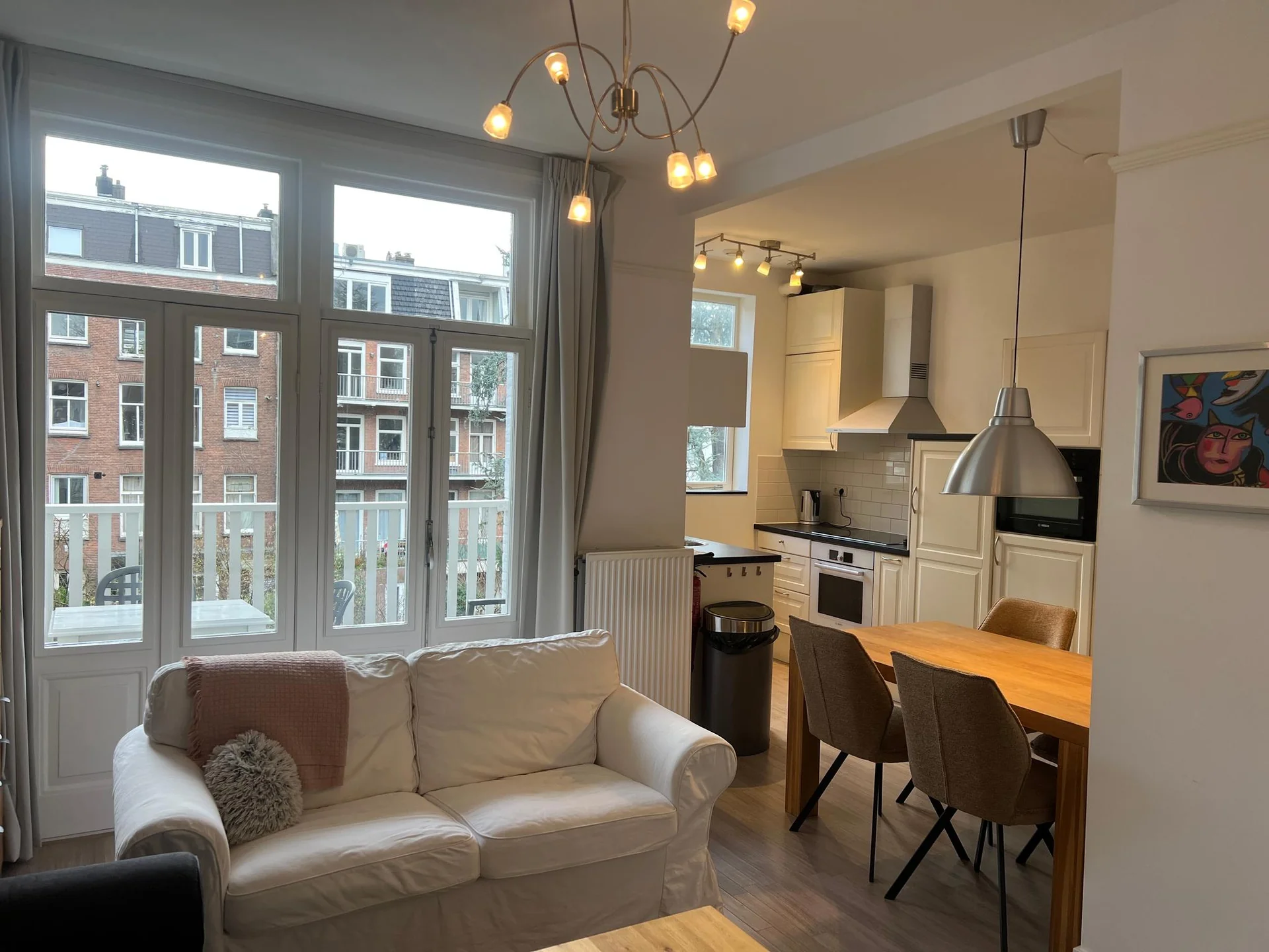 geblurde versie van de foto als achtergrond