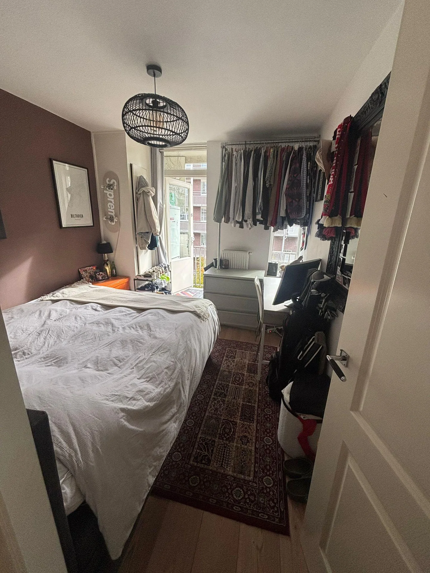 geblurde versie van de foto als achtergrond