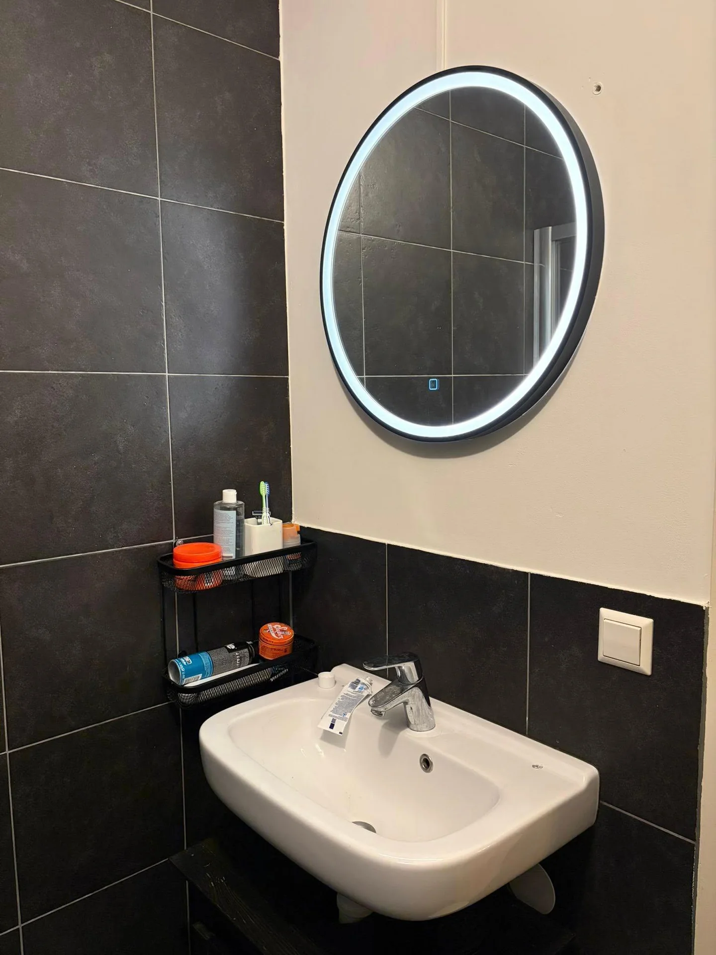 geblurde versie van de foto als achtergrond