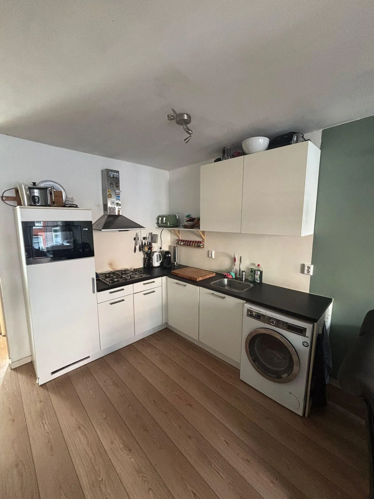 geblurde versie van de foto als achtergrond