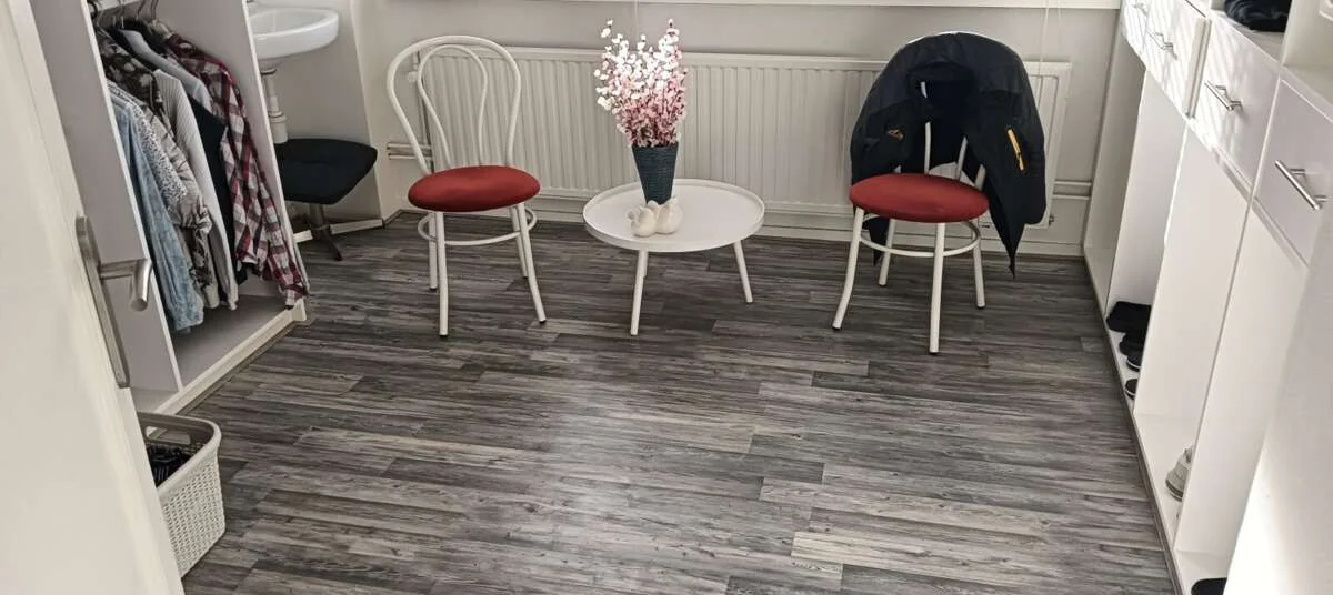 geblurde versie van de foto als achtergrond