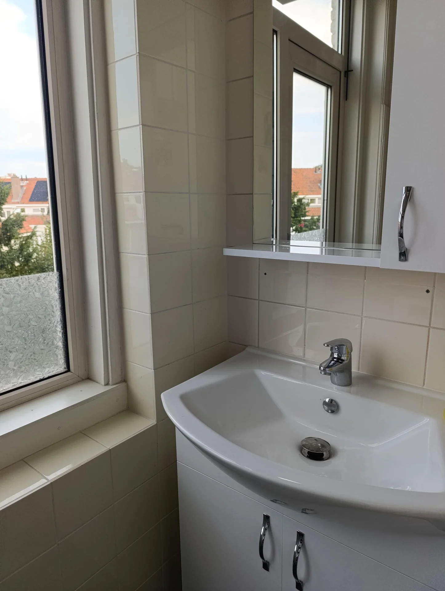 geblurde versie van de foto als achtergrond