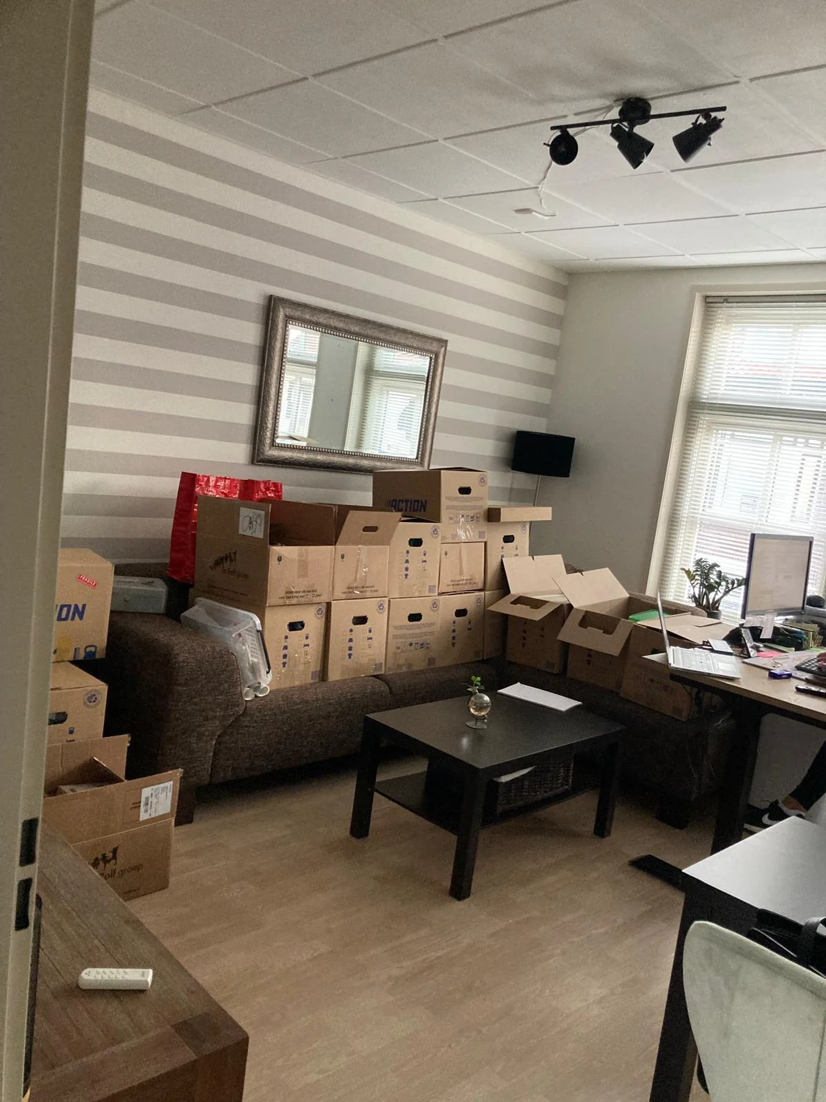 geblurde versie van de foto als achtergrond