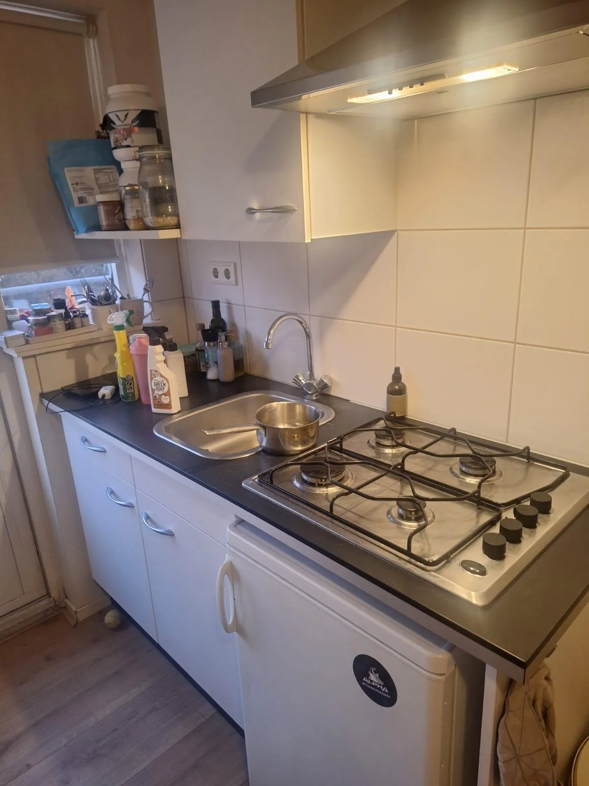 geblurde versie van de foto als achtergrond