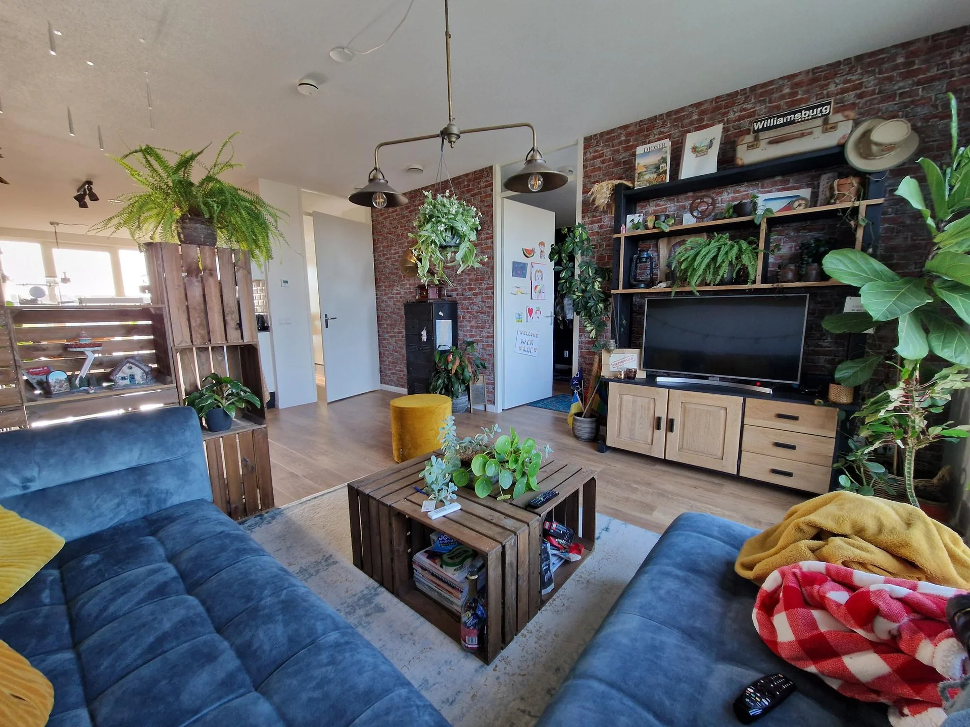 geblurde versie van de foto als achtergrond