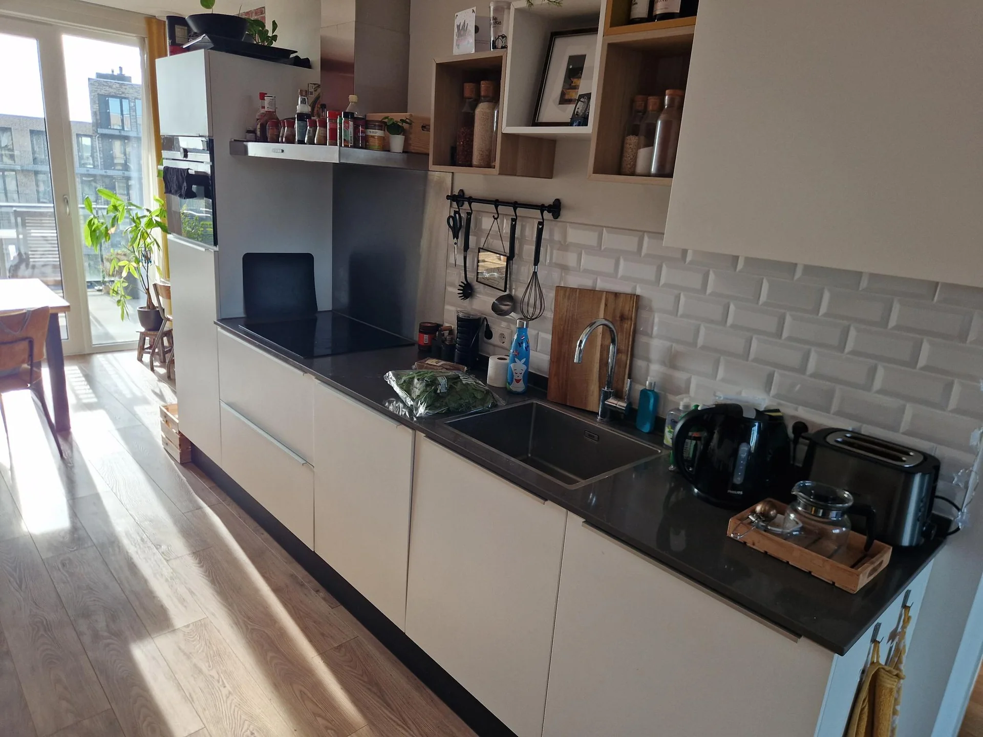 geblurde versie van de foto als achtergrond