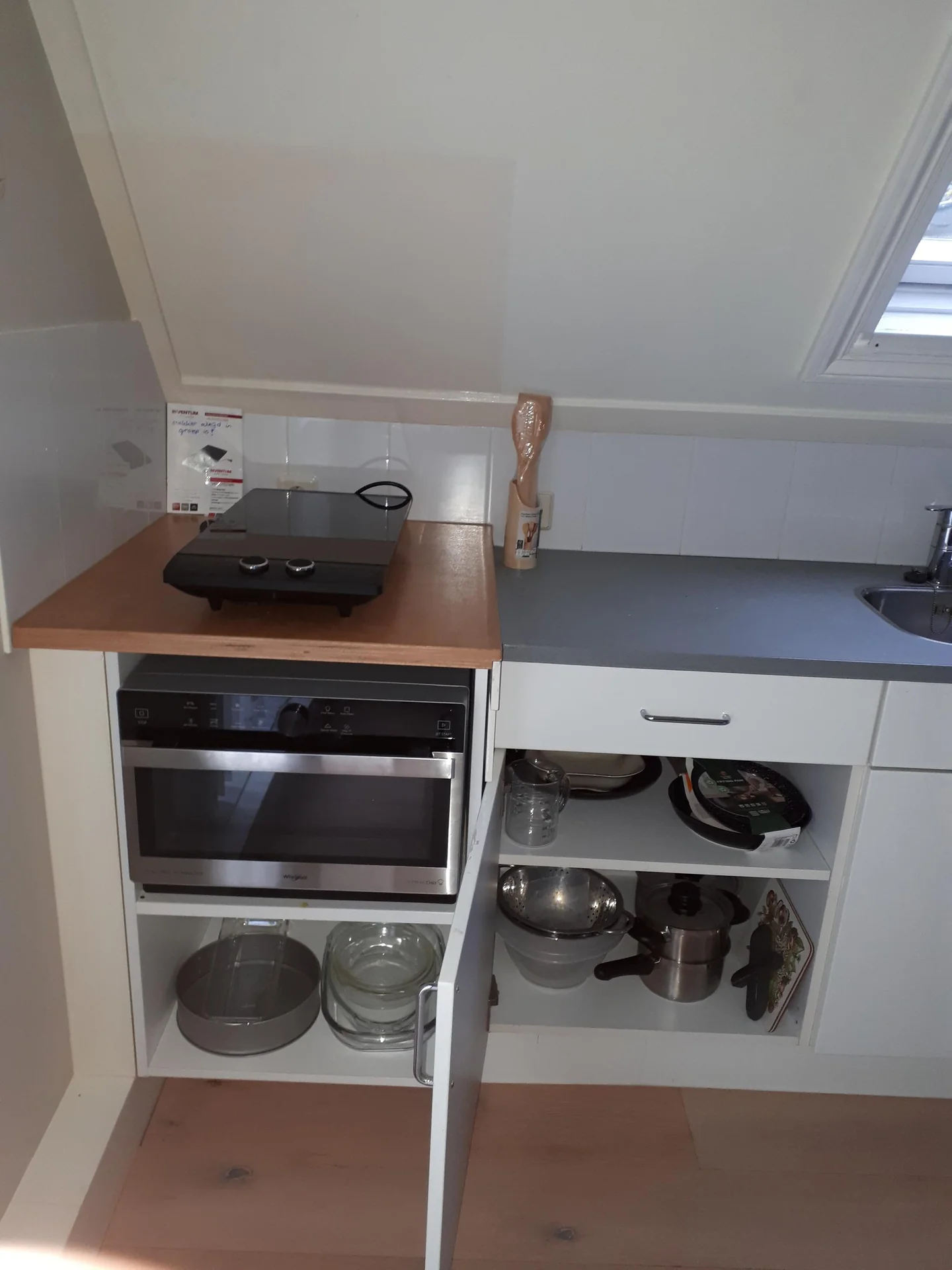 geblurde versie van de foto als achtergrond