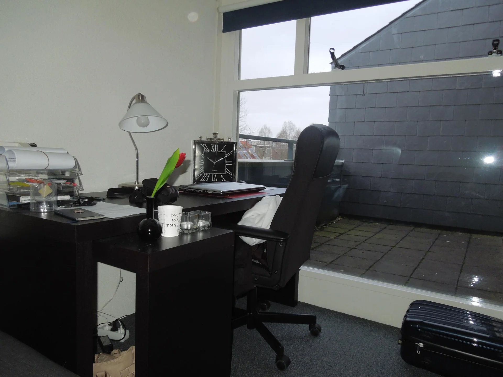 geblurde versie van de foto als achtergrond